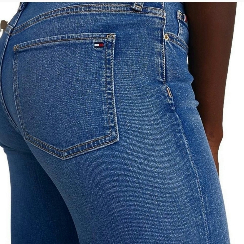 NWT Tommy Hilfiger Women's Classic Blue Straight Jeans ~0P - Picture 2 of 6